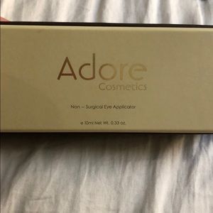 Adore non surgical eye applicator